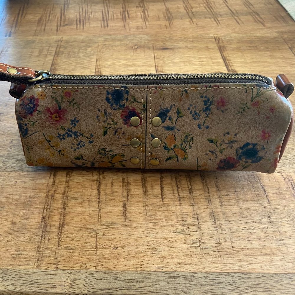 Patricia Nash make up bag